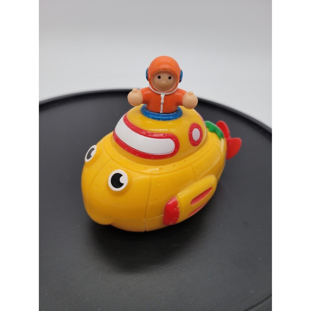WOW Toys Sunny Submarine Orange Sailor Toy Yellow Red Green Starfish